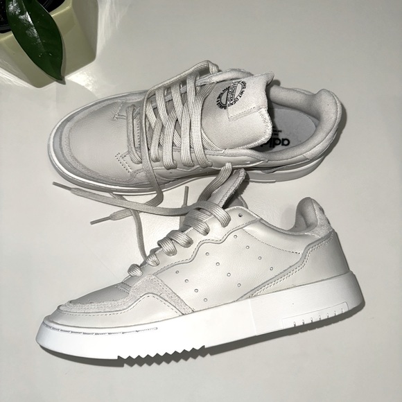 NWOB Adidas Supercourt in Grey Leather - Picture 7 of 12